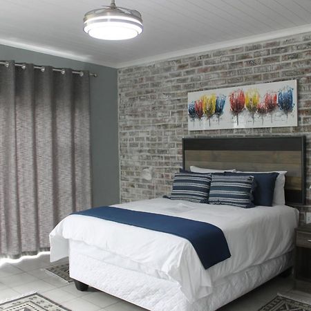 Berry Lane Guesthouse Kroonstad Zewnętrze zdjęcie